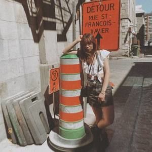 Meet your Posher, Hoa